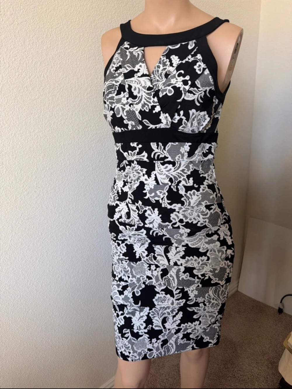 White House black market Classic Black & White Lace-Pattern Sheath Dress 6